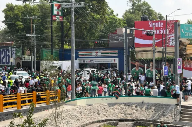 Miles de aficionados toman las calles de la CDMX previo al Mundial 2026