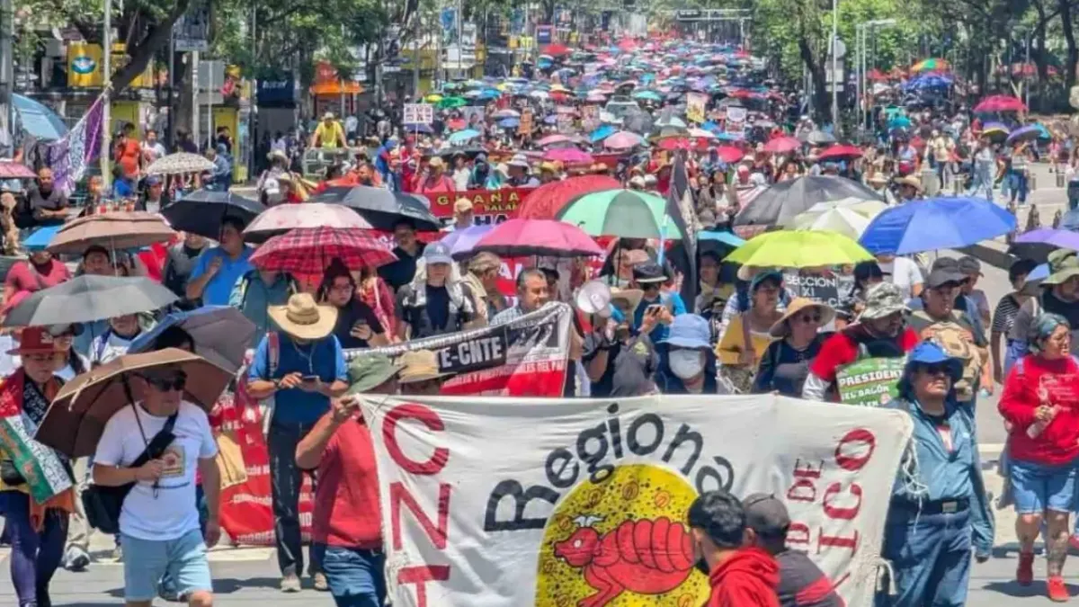 Analizan CNTE y Gobierno Federal propuesta de aseguradora pública para pensiones