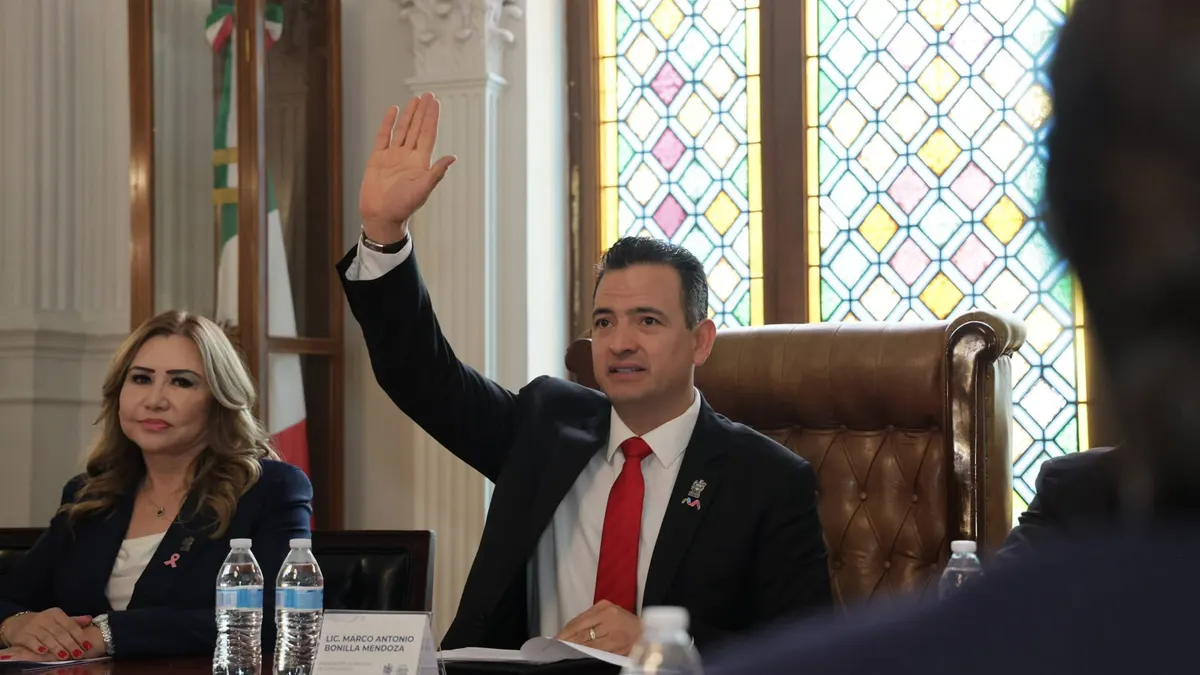 Solicita Marco Bonilla licencia como alcalde de Chihuahua rumbo a elecciones 2027