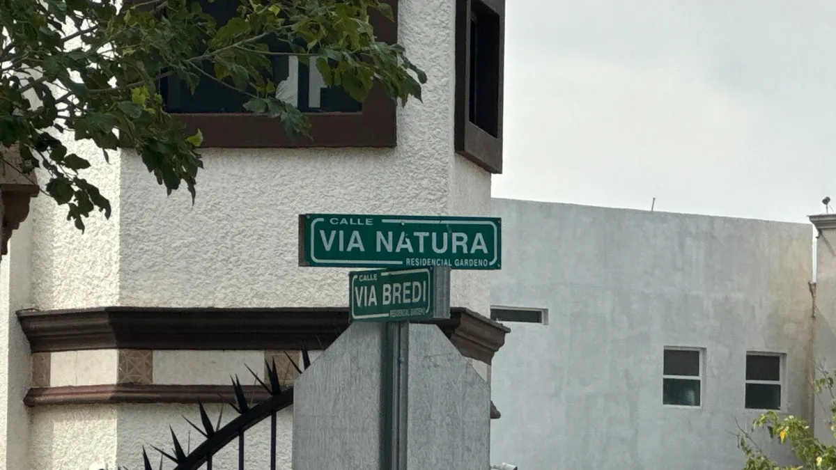 Inunda agua fraccionamientos Gardeno y Natura en Juárez
