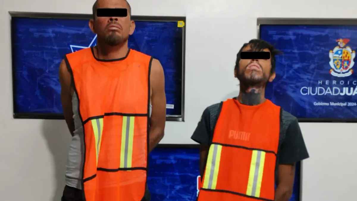 Detienen a dos hombres por robo con violencia en el Centro
