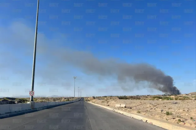 Deja incendio olor a plástico quemado en varias colonias; humo llega a El Paso