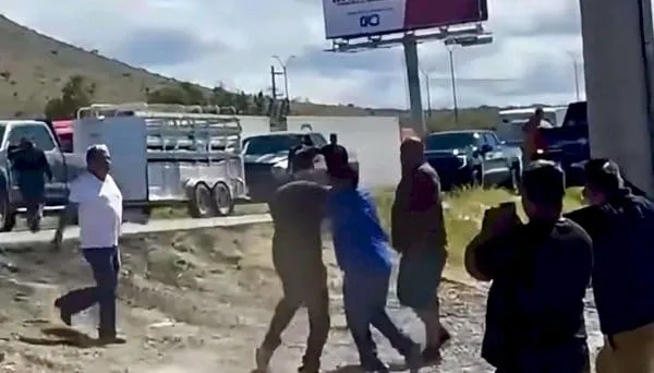 Transportistas de Amotac en Chihuahua mantienen protestas a la orilla de carreteras
