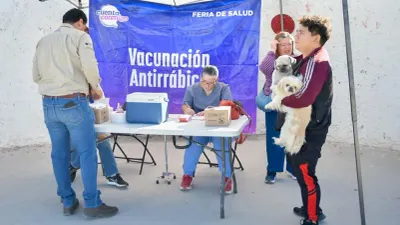 Realizan jornada de vacunación antirrábica en varios puntos de Juárez