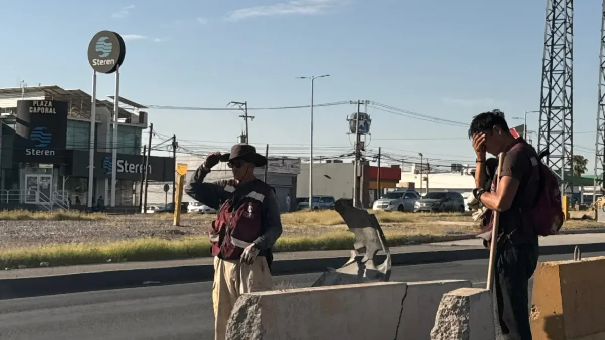 Cierran parcialmente carriles en Las Torres por trabajos de mantenimiento