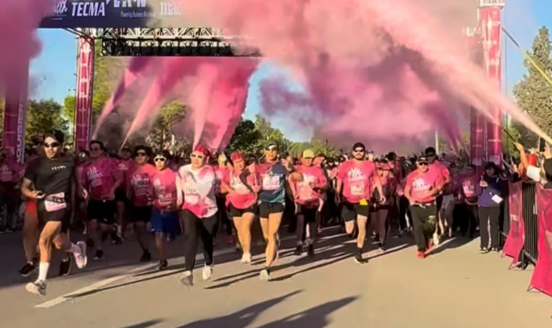 Familias juarenses se unen en carrera contra el cáncer de mama