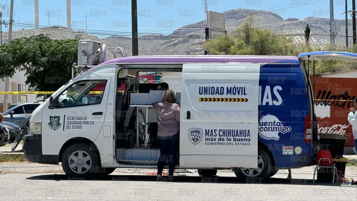 Reciben mujeres atención médica y trámites en feria del Cejum