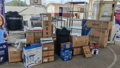 Equipa DIF Estatal tres escuelas de Juárez para ofrecer desayunos calientes