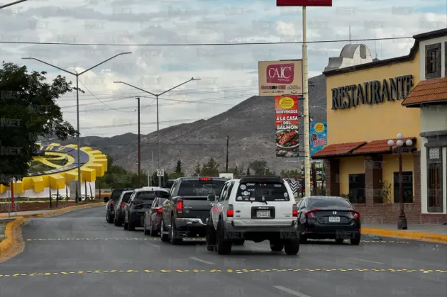 Registran cruces de Juárez esperas de hasta 40 minutos
