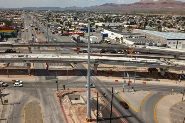 Avanza 78% construcción de paso superior en Chihuahua capital
