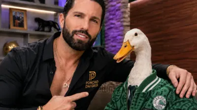 Ofrece Poncho de Nigris 600 mil pesos por el Pato Merlín y desata polémica