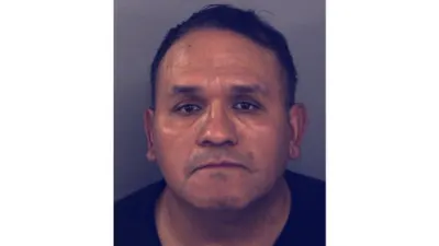 Arrestan a hombre por ocultar cámara en baño de una vivienda en El Paso