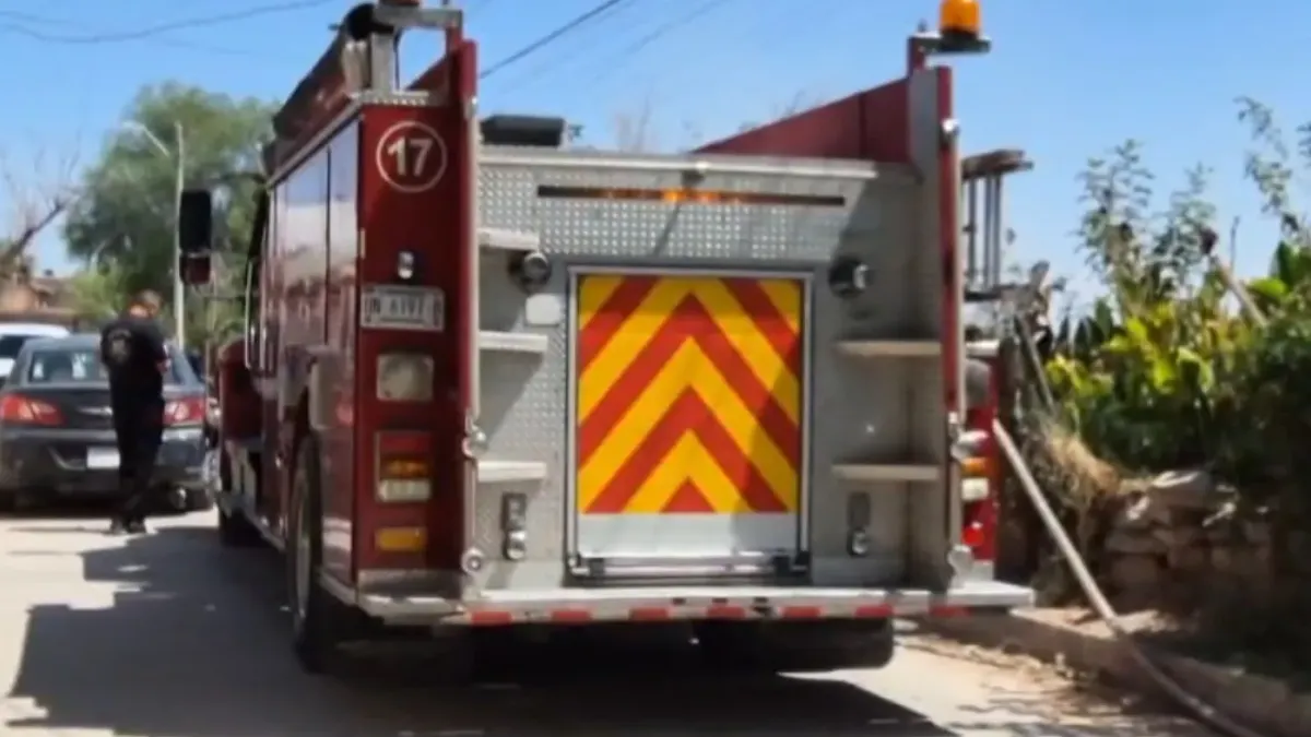 Bomberos controlan incendio en colonia Vista de las Cumbres