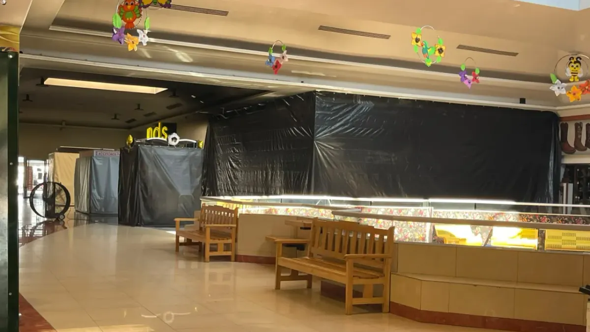 Reabre parcialmente Río Grande Mall tras incendio