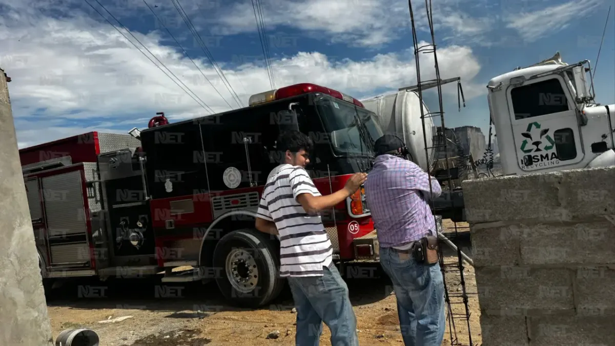 Fuerte incendio destruye cinco viviendas y dos vehículos en Valle Dorado II
