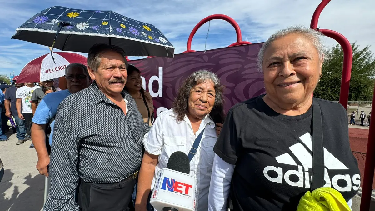Celebran adultos mayores informe de Sheinbaum en Plaza de la Mexicanidad