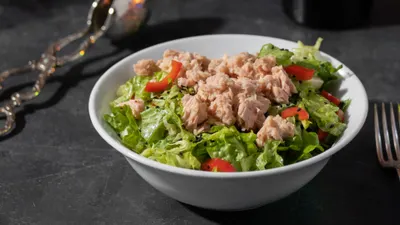 ¿Es malo comer atún todos los días? Esto recomiendan los expertos