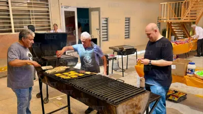 Organiza parroquia venta de hamburguesas para apoyar a niños con cáncer