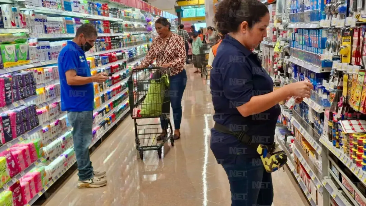 Recibe S-Mart Paseo Esmeralda a sus primeros clientes