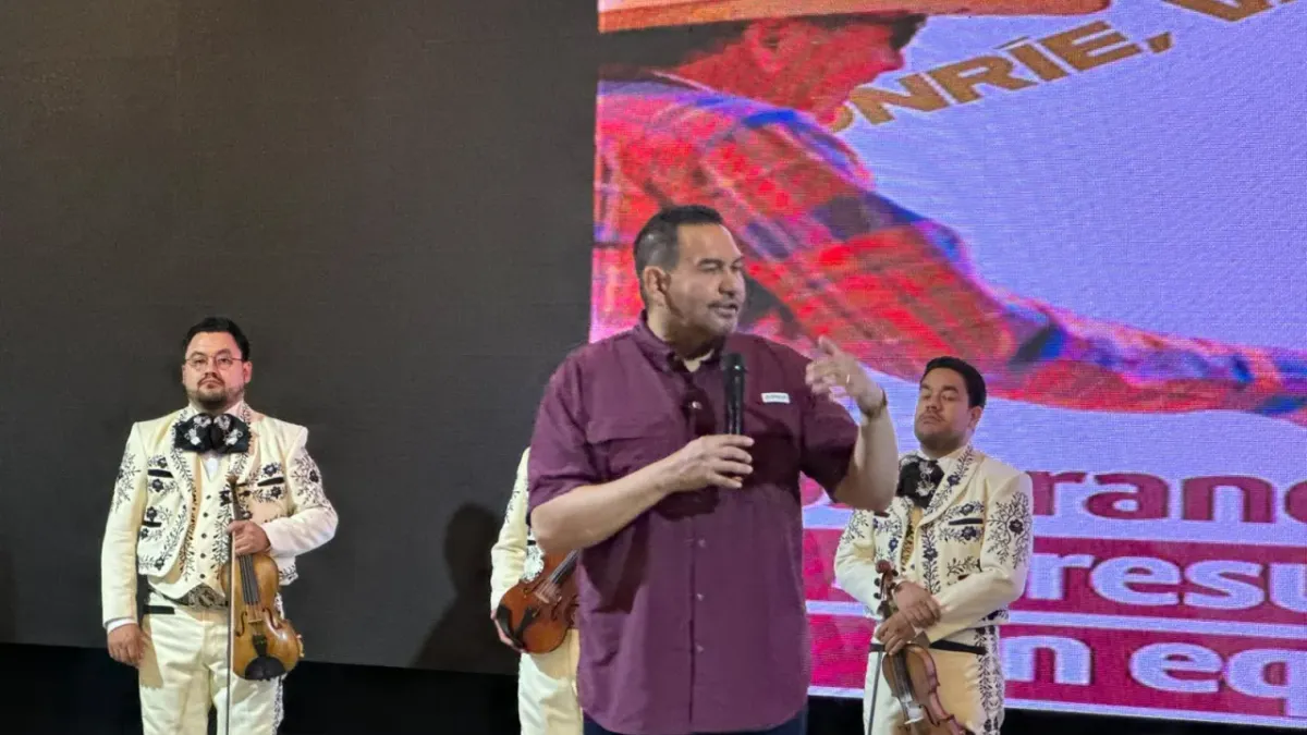 Pide Pérez Cuéllar apoyo a líderes comerciantes en encuesta interna de Morena