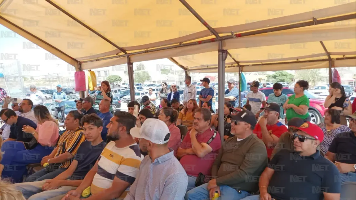 Sacan venta de autos de las calles y la llevan al ‘Lote del Pueblo’
