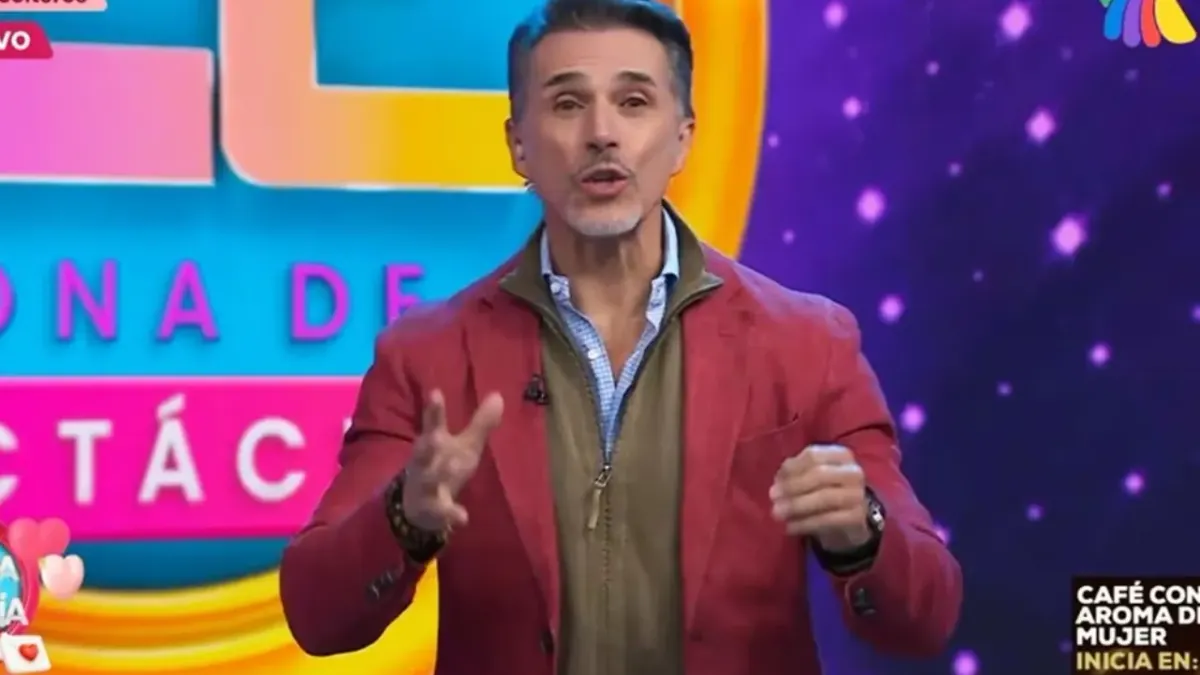 Tunden a Sergio Mayer por discutir reforma al 'Poder Legislativo'