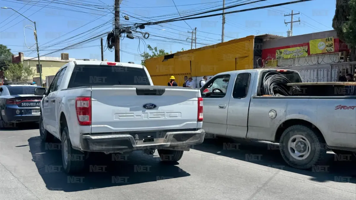 Cae y muere trabajador de compañía de cable; detienen a chofer