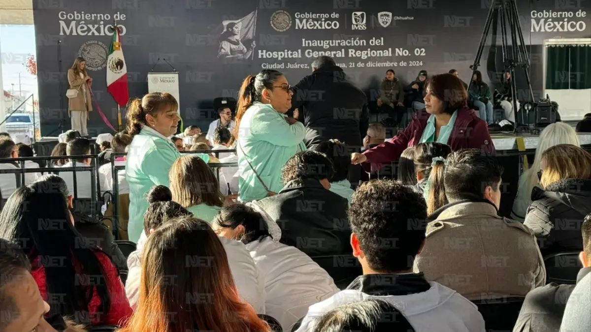 Llegan cientos de personas a inauguración del nuevo hospital en Juárez