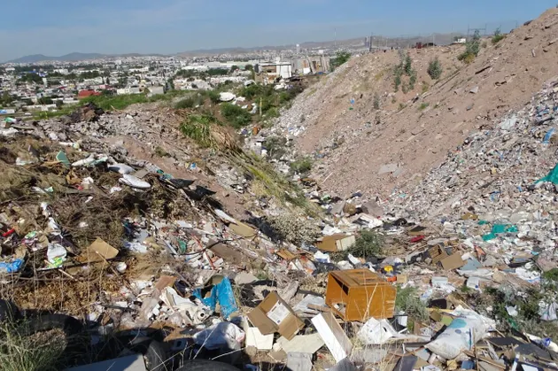 Analiza Juárez aumentar multas por tirar basura en la vía pública