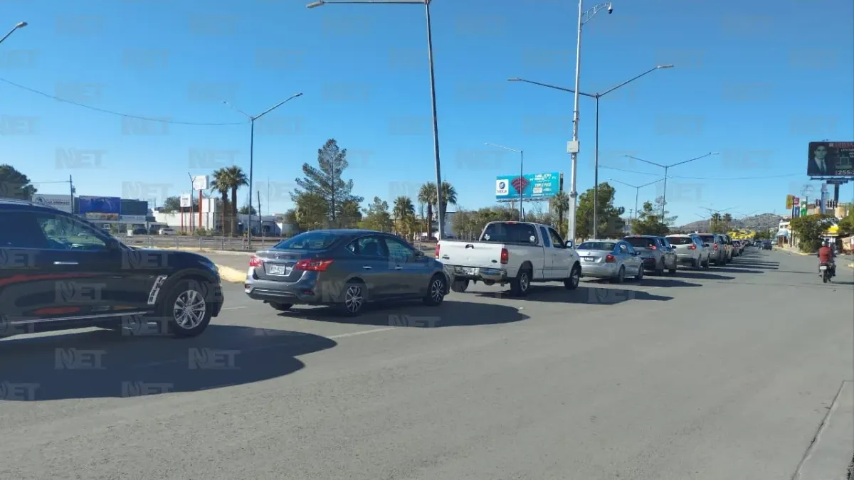 Reportan largas filas en el puente Libre para cruzar a El Paso