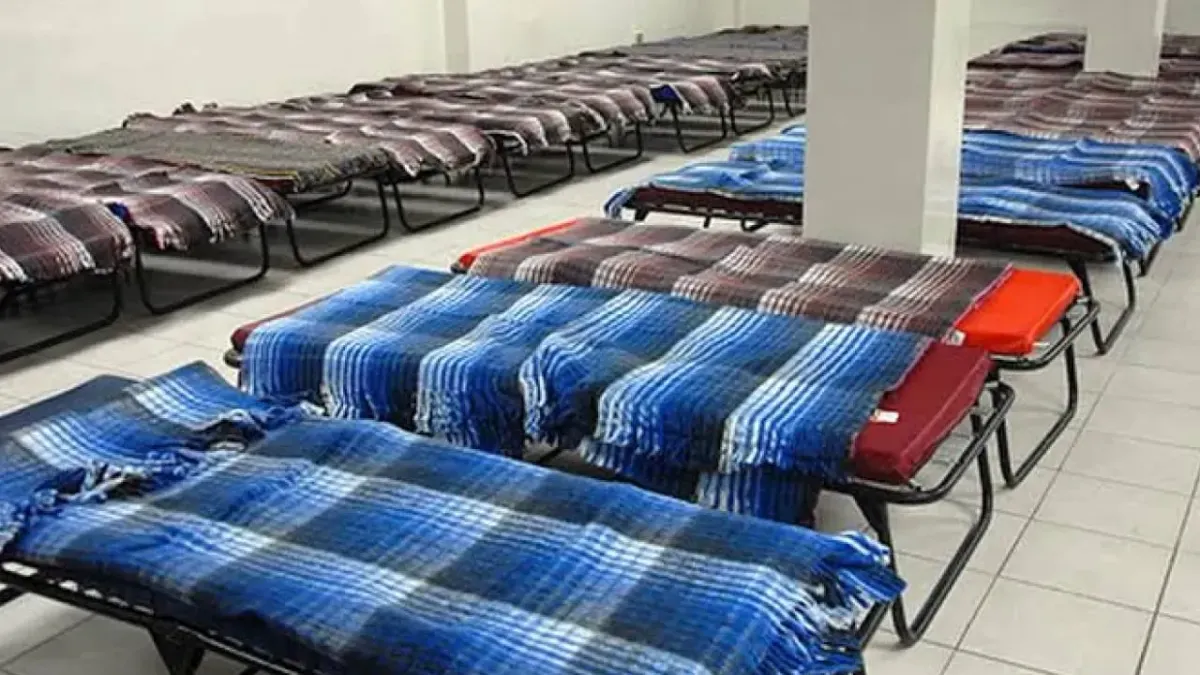 Reciben atención 140 personas en refugios por ola de frío en la capital