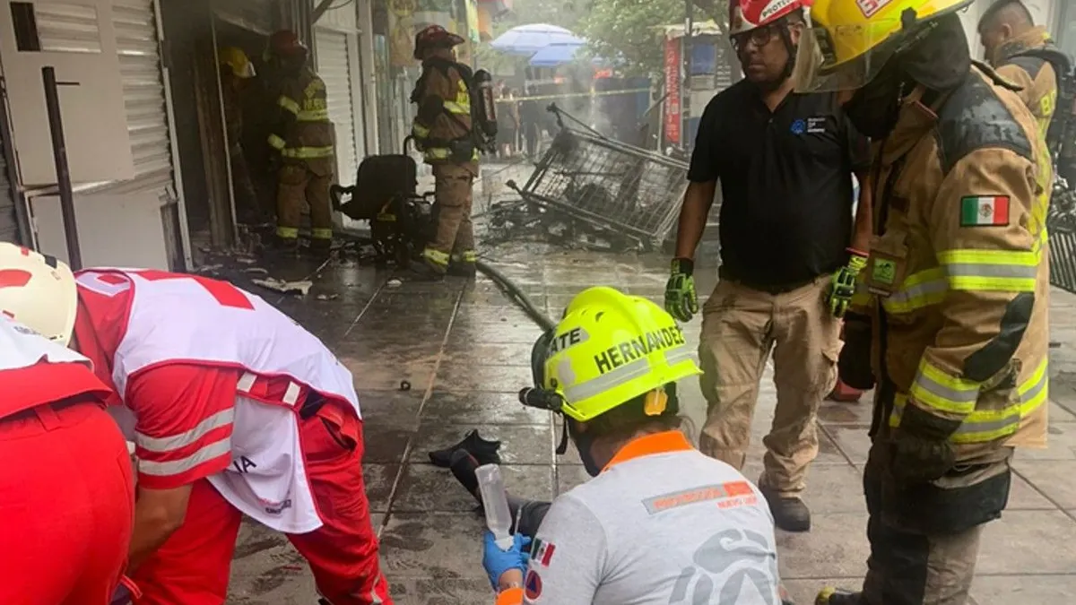 Se incendian departamentos en Monterrey; hay un muerto y 6 heridos