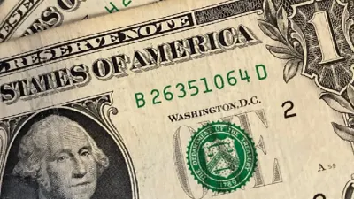 Sube dólar cinco centavos en centros cambiarios