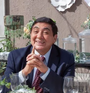 Anuncia Carlos Bonavides intención de ser diputado federal por Morena