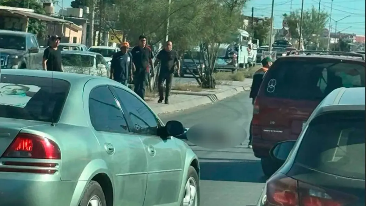 Queda herido al ser atropellado en avenida de los Aztecas