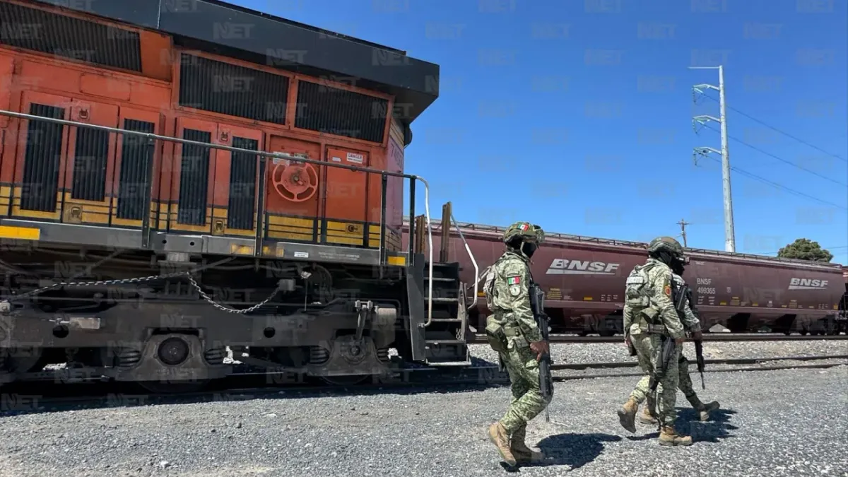 Encuentran armas abandonadas junto a las vías del tren