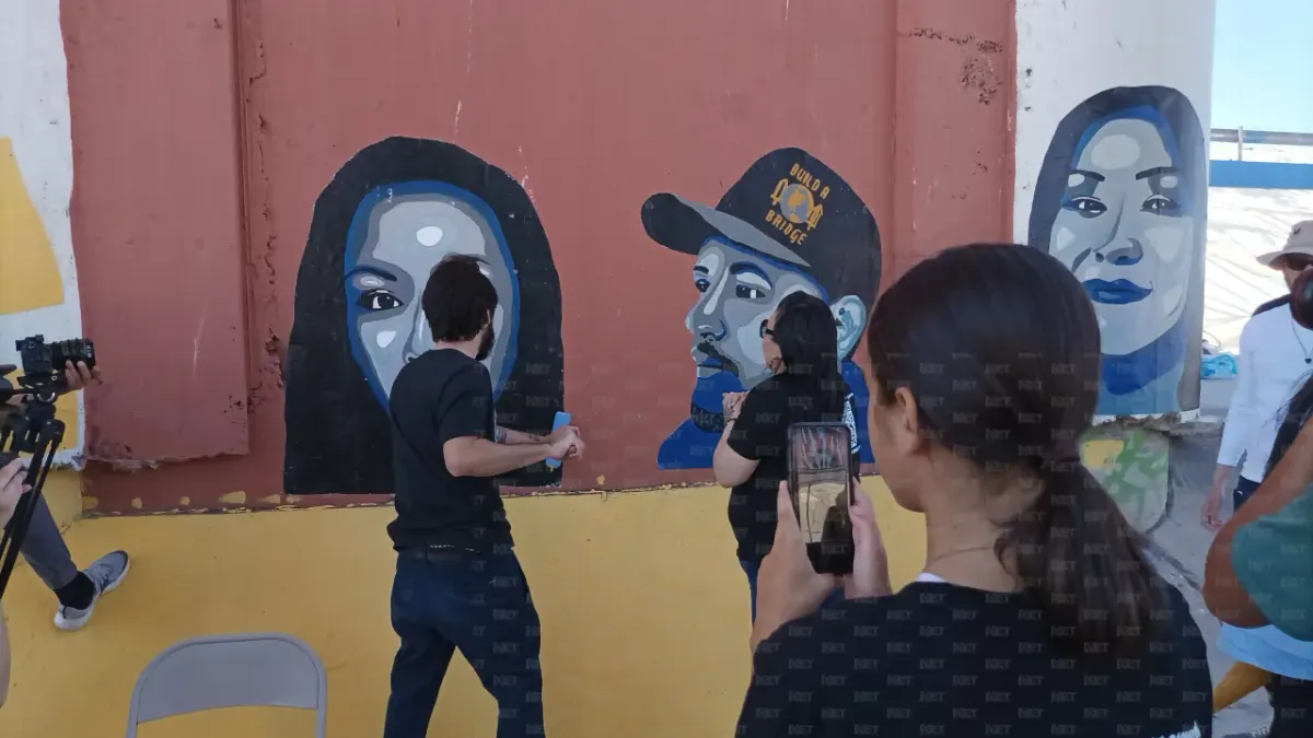 Pintan en Juárez mural sobre la deportación
