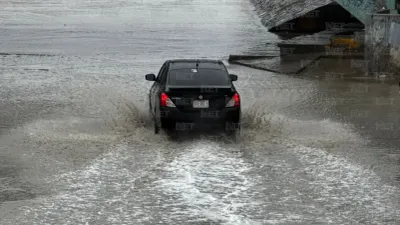 Fuertes lluvias afectan vialidades de Ciudad Juárez