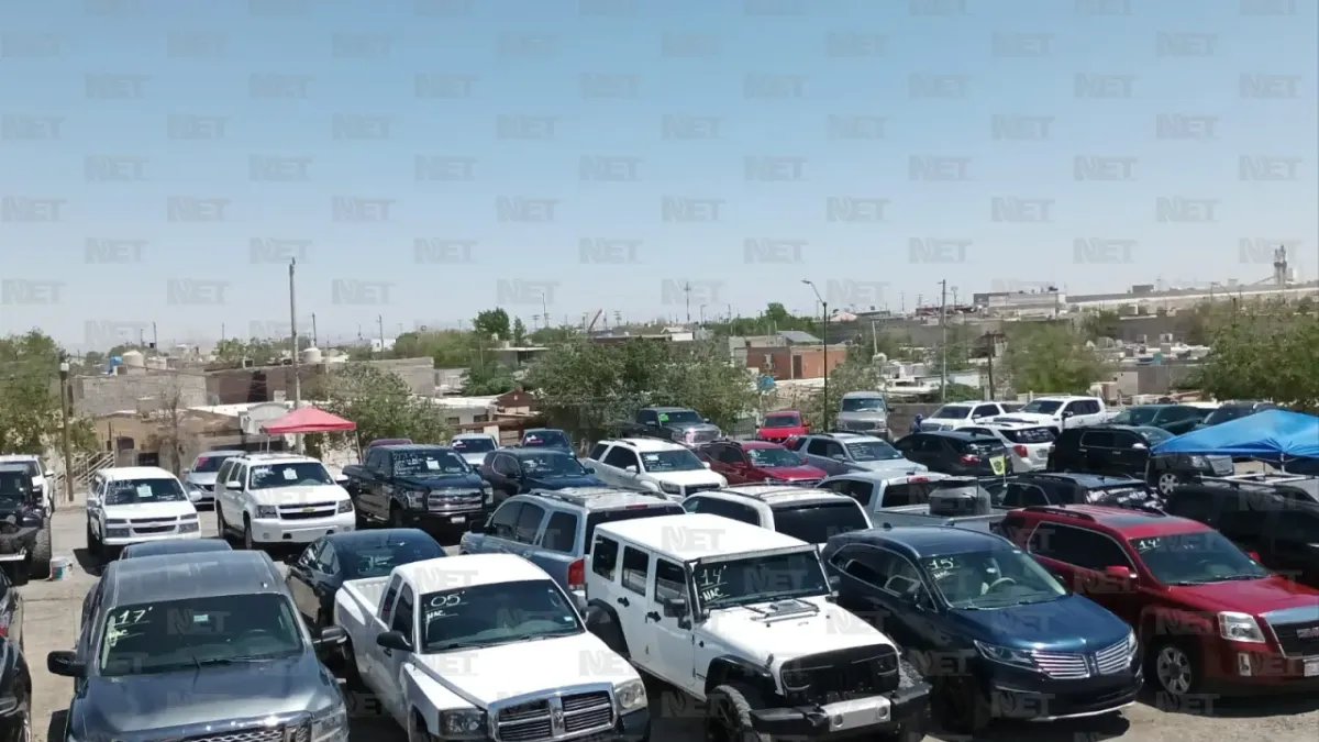Sacan venta de autos de las calles y la llevan al ‘Lote del Pueblo’