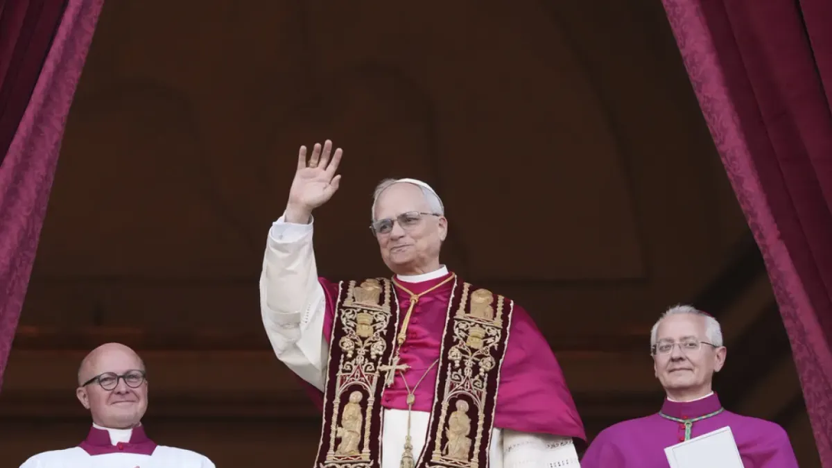 Invitará Sheinbaum al Papa León XIV a México