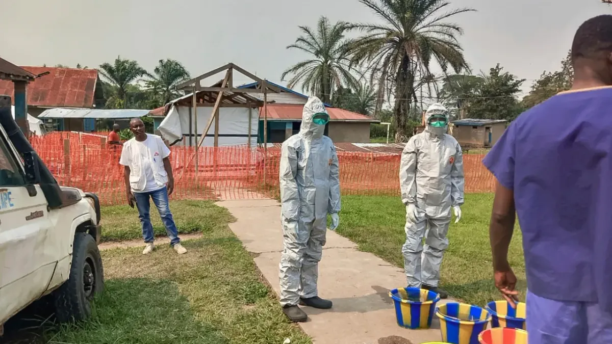 Alerta México a viajeros por brote de ébola en África