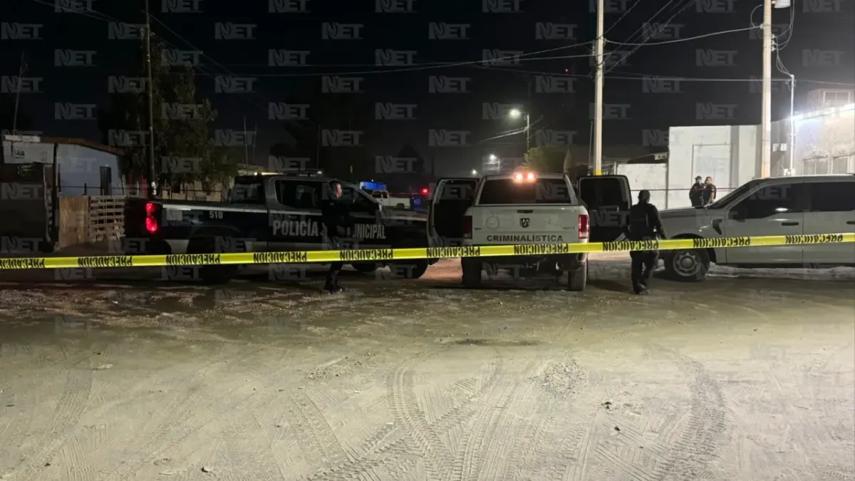 Muere hombre tras ser baleado en el patio de su casa