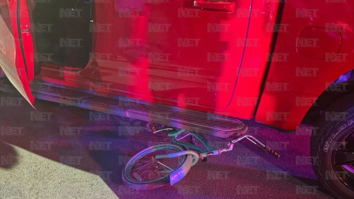 Atropella camioneta a una niña en Creta Residencial