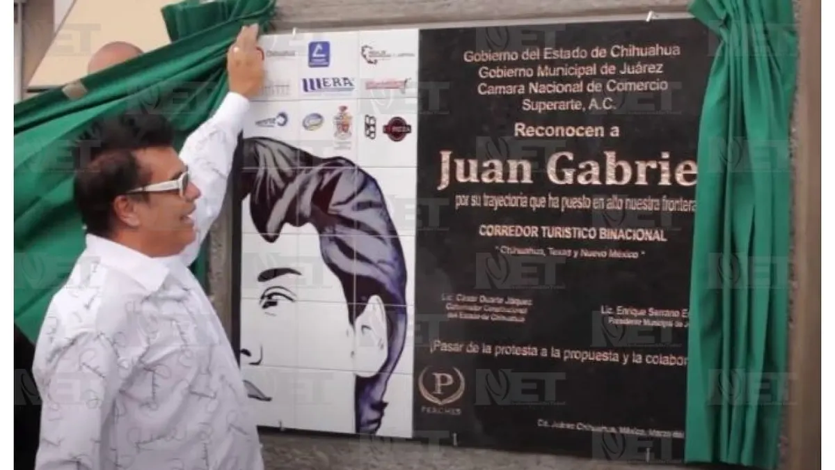 Hace 7 años Juan Gabriel inauguró su mural en la Juárez