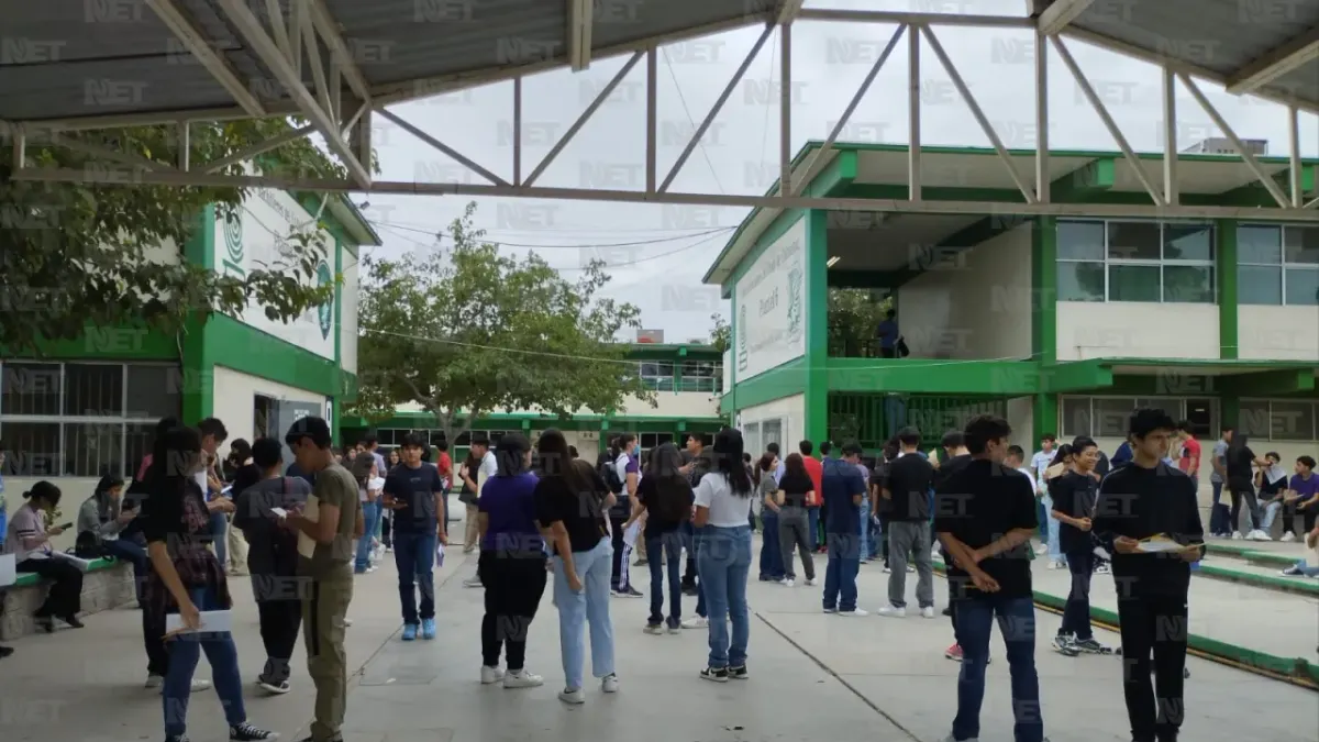 Presentan examen de admisión más de 7 mil jóvenes en el Cobach