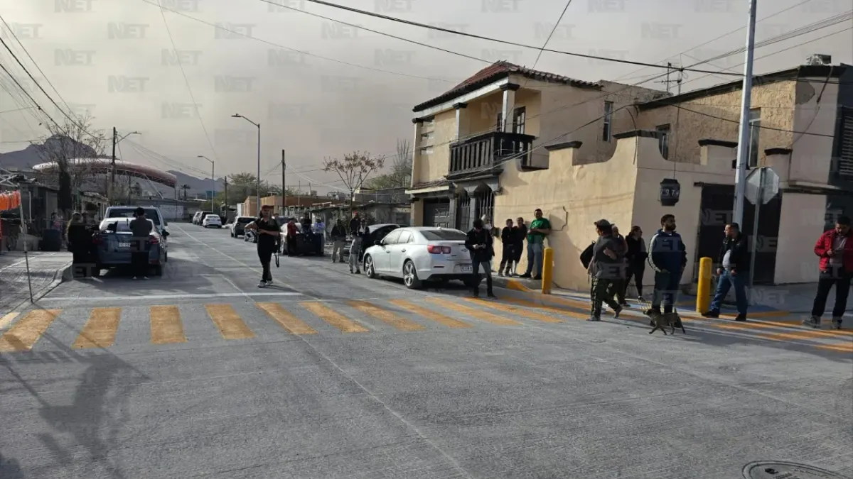 Entrega alcalde pavimentación en la calle General Felipe Berriozabal