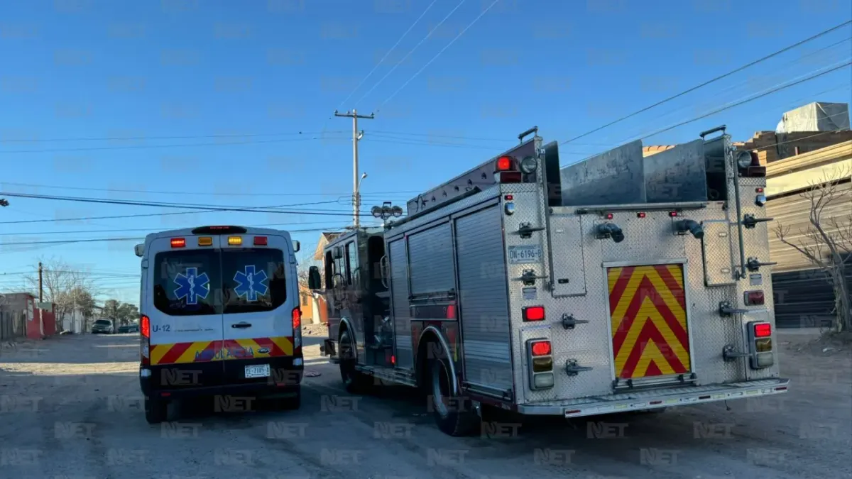 Apagan bomberos incendio en vivienda en Infonavit Oasis