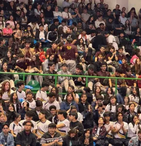 Alertan a jóvenes en Juárez sobre riesgos de violencia digital