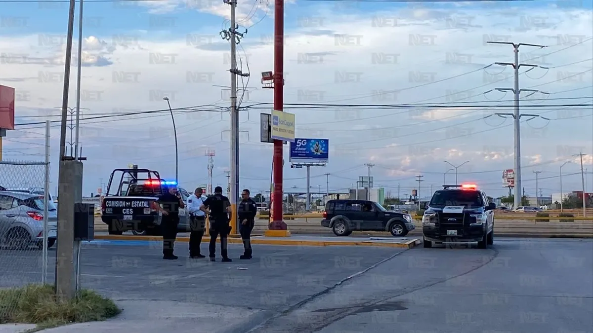 Colocan narcomantas en puentes de Juárez