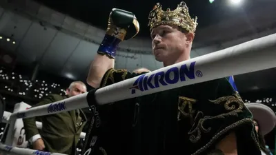 Declaraciones de 'Canelo' sobre pobreza desatan debate en redes sociales